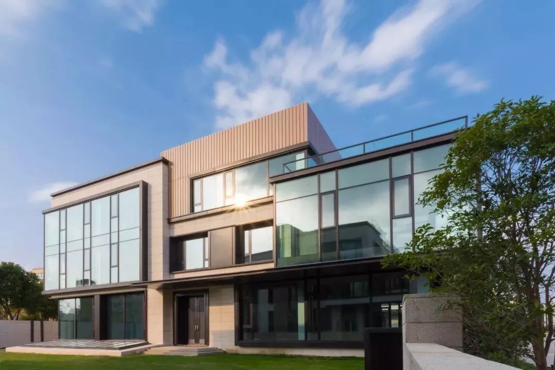 系統(tǒng)窗l(fā)ow-e玻璃實拍圖